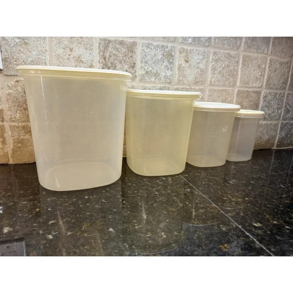 4 pc Rubbermaid Servin Saver Food Storage Container Canister Set Almond 5-6-7-8
